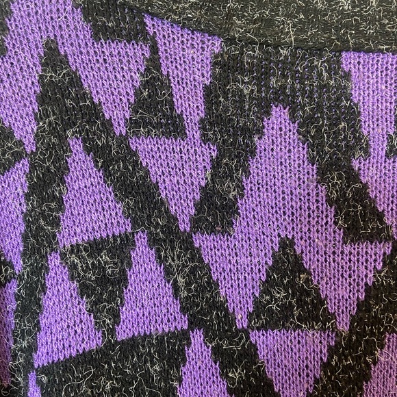 Vintage GFC New York 80’s Black & Purple Geometric Sweater - Picture 14 of 15